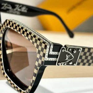 "LOUIS VUITTON (1.1 Millionaires LV96006) " - Image 5