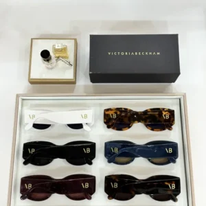 VICTORIABECKHAM (VB654S) - Image 3