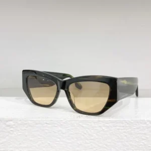 VICTORIABECKHAM (VB645S) - Image 3