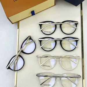 LOUIS VUITTON (Z1669E) - Image 4