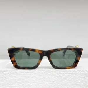 FENDI (FD40219)