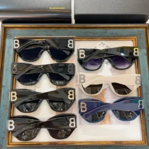BALENCIAGA (BB0322SK) - Image 3