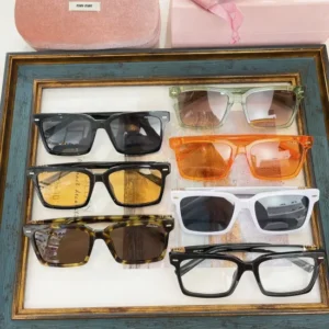 MIU MIU (MU 01ZS) - Image 5