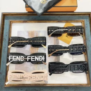 FENDI (FE40133I) - Image 5