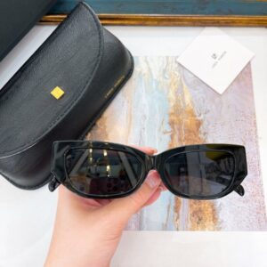 lindafarrow (LFL1130)