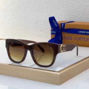 LOUIS VUITTON (Z2009U)