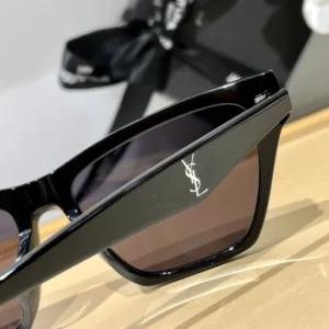 Saint Laurent (SLM103F) - Image 5