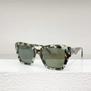 PRADA (8815)