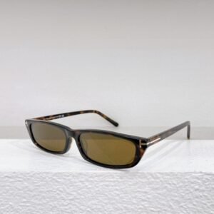 TOM FORD - Image 2