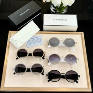 Saint De Paris (AUSTRALIA) - Image 3