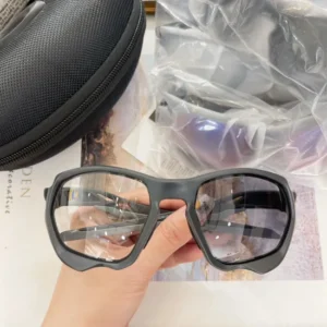 OAKLEY (OO9019) - Image 6
