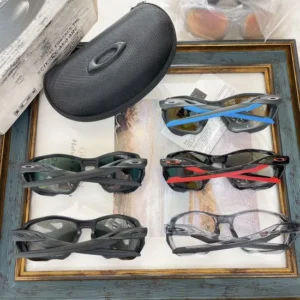 OAKLEY (OO9019A) - Image 2