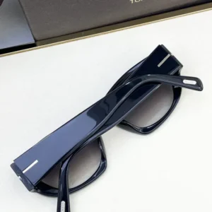 TOM FORD (FT0987) - Image 4