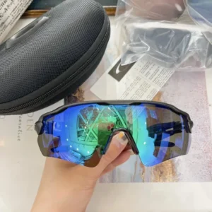 OAKLEY (OO9208) - Image 4