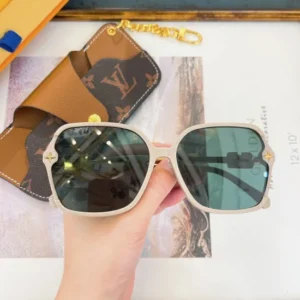 LOUIS VUITTON (Z0238)