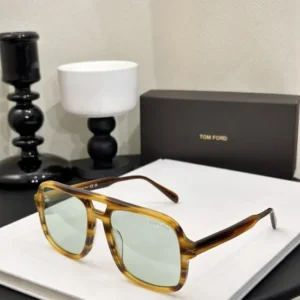TOM FORD (FT0884) - Image 2