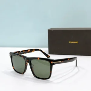 TOM FORD (FT0906) - Image 2