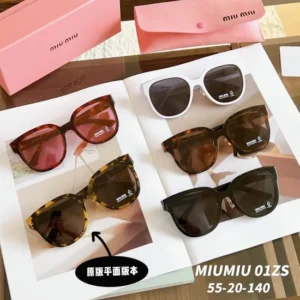MIU MIU (01ZS) - Image 4