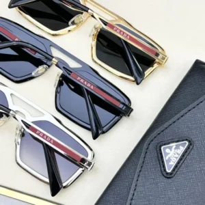 PRADA (PR 2403Y)