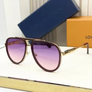LOUIS VUITTON (Z2001U)