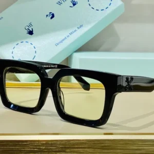 Off-White (40001)