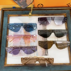 LOUIS VUITTON (Z2031U)