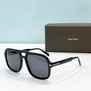 TOM FORD ( FT0884)