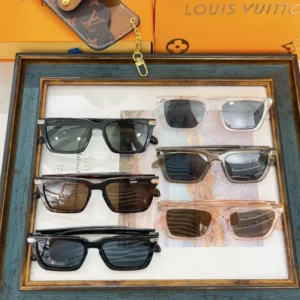 LOUIS VUITTON (Z1974U) - Image 8