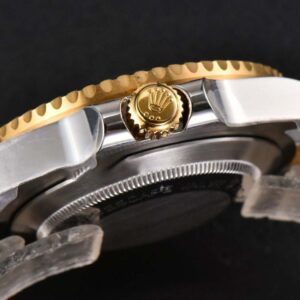 Sea-Dweller 44mm 126603 CSF Black Dial YG/SS Bracelet VR3235 - Image 13